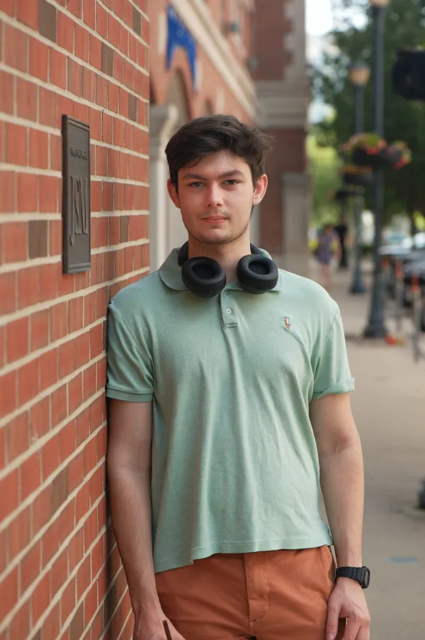 Portrait of Karl from his UIUC campus session, photo 4